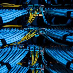 اهتمام متزايد من الشركات العالمية بقطاع مراكز البيانات في السعودية والإمارات. - المصدر: بلومبرغ