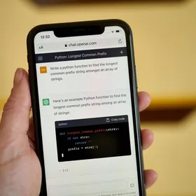 هل سيقضي "تشات جي بي تي" على أخلاقنا وتهذيبنا؟