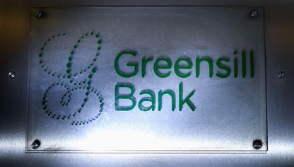  مبنى المكاتب الذي يضم المقر الرئيس لبنك "غرينسل" المُغلق في مدينة بريمن الألمانية - المصدر: بلومبرغ