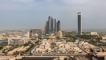 مجموعة من العقارات السكنية والتجارية في أبوظبي، الإمارات العربية المتحدة - المصدر: بلومبرغ
