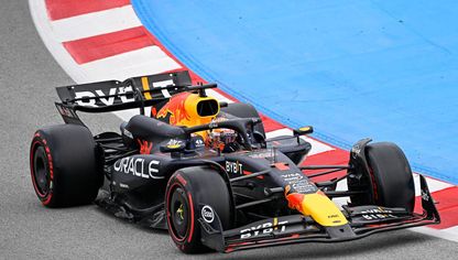 ماكس فيرستابن يُنافس في جلسة التأهيل خلال سباق جائزة إسبانيا الكبرى التابع لـ"فورمولا 1" - المصدر: غيتي إيمجز