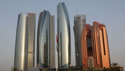 أبراج الاتحاد في أبوظبي، الإمارات العربية المتحدة - المصدر: بلومبرغ