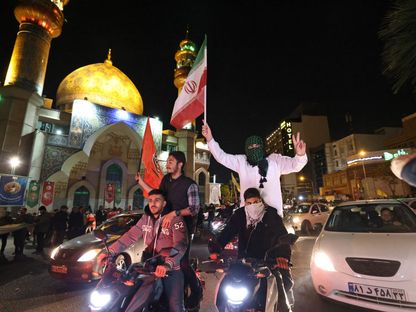 مظاهرات في طهران  عقب الهجوم الإيراني على إسرائيل - المصدر: أ.ف.ب