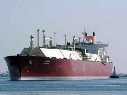 سفينة نقل غاز قطرية تعبر قناة السويس - المصدر: أ.ف.ب/غيتي إميجز