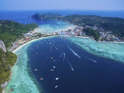 \"جزيرة فاي فاي\" (Phi Phi Island) في تايلاند. - المصدر: Remote Lands