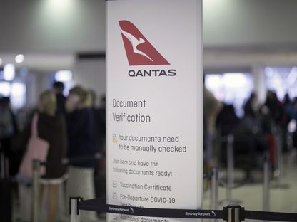 شركة طيران \"كوانتاس\" تواجه أزمات كبرى بسبب فوضى السفر - المصدر: بلومبرغ