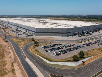 مصنع \"تسلا\" الضخم في أوستن، بتكساس، أميركا - المصدر: بلومبرغ