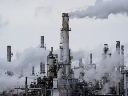 مصفاة نفط في مدينة سنكلير، ولاية وايومنغ، الولايات المتحدة - بلومبرغ