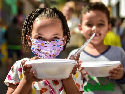 يعاني الأطفال الذين يعانون من الجوع من عواقب اقتصادية طويلة الأمد - تصوير:   بيدرو فيليلا / جيتي إيماجيس