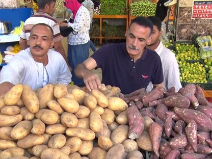 أحد أسواق الخضراوات في مصر - المصدر: الشرق