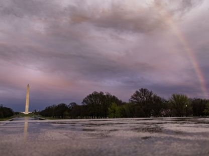 قوس قزح فوق \"نصب واشنطن التذكاري\"، واشنطن، الولايات المتحدة - المصدر: بلومبرغ