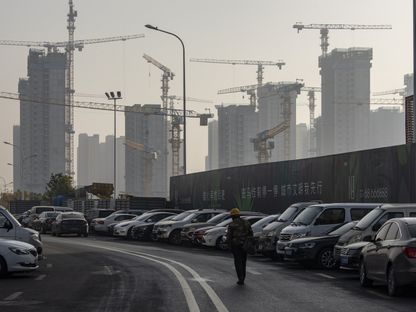 المباني السكنية قيد الإنشاء في مشروع تطوير \"آيسل مايسون\" التابع لشركة \"تشاينا فانكي\" في خفي، الصين - المصدر: بلومبرغ