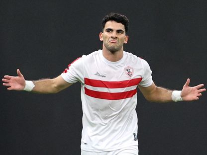 لاعب نادي الزمالك المصري أحمد مصطفى \"زيزو\"، يحتفل بتسجيل هدف لفريقه  ضد \"الهلال\" السعودي في مباراة ضمن بطولة كأس لوسيل في قطر، يوم 9 سبتمبر 2022 - الشرق/بلومبرغ