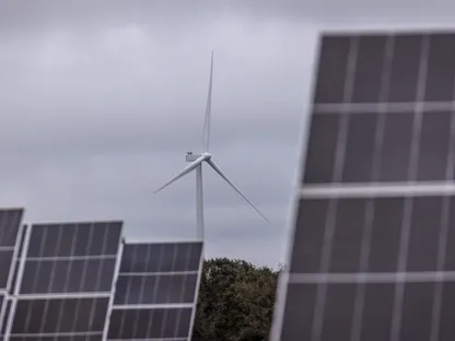 محطة \"با-كا\" الهجينة للطاقة الشمسية وطاقة الرياح في فاليجارا، بورغوس، إسبانيا - بلومبرغ