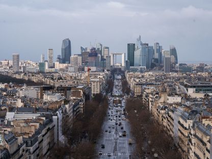 صورة لحي \"لا ديفونس\"  (La Defense)، باريس، فرنسا - المصدر: بلومبرغ