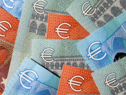 أوراق نقد أوربية - يورو - المصدر: بلومبرغ