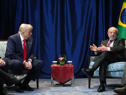 الرئيس الأميركي دونالد ترمب يعقد اجتماعاً ثنائياً مع الرئيس البرازيلي لويس إيناسيو لولا دا سيلفا في كوالالمبور على هامش قمة آسيان، ماليزيا بتاريخ 26 -10-2025 - Getty Images