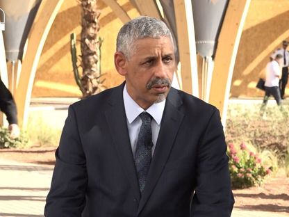 سيدي ولد التاه في مقابلة مع \"الشرق\" خلال اجتماعات صندوق النقد والبنك الدوليين عام 2023 في مدينة مراكش المغربية، عندما كان مديراً عاماً للمصرف العربي للتنمية الاقتصادية في أفريقيا \"باديا\" - المصدر: بلومبرغ
