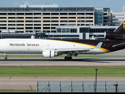 طائرة شحن تابعة لشركة \"يو بي إس\" من موقع \"فلايت رادار 24\" - الشرق