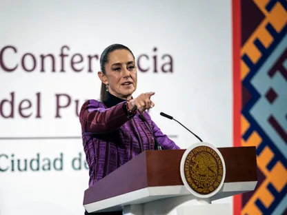 رئيسة المكسيك، كلاوديا شينباوم - بلومبرغ