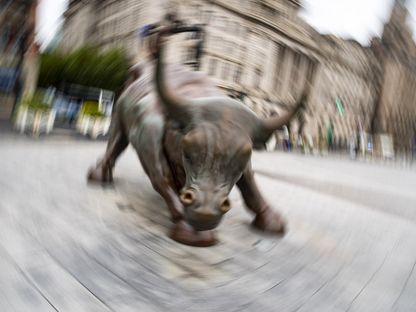 تمثال بوند بول في شنغهاي، الصين - المصدر: بلومبرغ