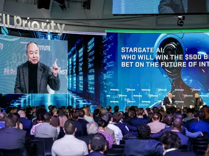 ماسايوشي سون، الرئيس التنفيذي لمجموعة سوفت بنك، خلال مؤتمر \"مبادرة مستقبل الاستثمار\" في ميامي، فلوريدا، الولايات المتحدة، يوم الجمعة 21 فبراير 2025. - بلومبرغ