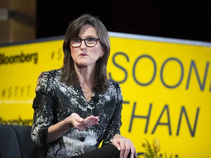 كاثي وود، الرئيسة التنفيذية ومديرة الاستثمار في \"آرك إنفستمنت مانجمنت\" - المصدر: بلومبرغ