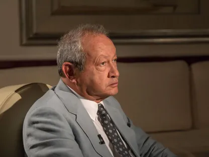 الملياردير المصري نجيب ساويرس - المصدر: بلومبرغ