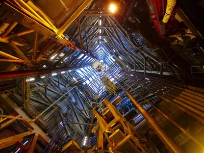 برج حفر على منصة غاز بحرية تابعة لشركة \"شتات أويل\" على بعد 140 كم من بيرغن، النرويج - المصدر: بلومبرغ