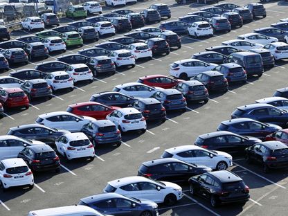سيارات جديدة داخل مصنع \"فورد\" في كولونيا، بألمانيا، بتاريخ 14 فبراير 2023 - المصدر: بلومبرغ