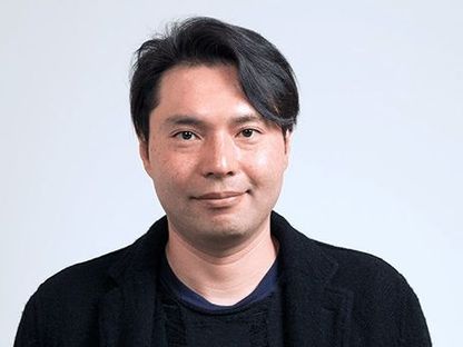 كين سوزوكي، مؤسس شركة \"سمارت نيوز\" الناشئة اليابانية التي تعمل في مجال الأخبار - المصدر: بلومبرغ