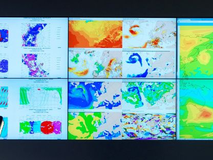 مركز القيادة والتحكم في المركز الأوروبي للتنبؤات الجوية متوسطة المدى - المصدر: بلومبرغ