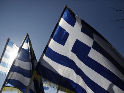 الحكومة اليونانية تتوقع أن ينمو الاقتصاد 2.3% في 2023 و 3% في 2024 - المصدر: بلومبرغ