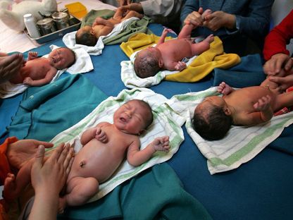 الصين تسعى لزيادة أعداد المواليد الجدد بعد عقود من اتباعها لسياسة الطفل الواحد - المصدر: صور غيتي