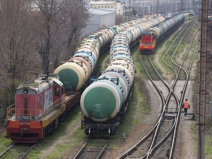 روسيا توجه صادراتها النفطية لأسواق بديلة بعد العقوبات الغربية والإحجام الذاتي عن خام \"الأورال\" - المصدر: بلومبرغ