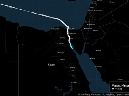 آخر إشارة ترسلها السفينة \"توتور\" قبل دخولها البحر الأحمر - بلومبرغ