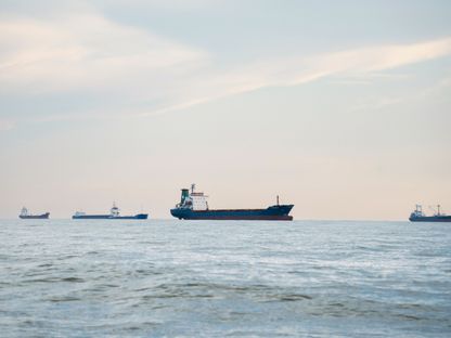 سفن نقل البضائع في البحر الأسود - المصدر: بلومبرغ
