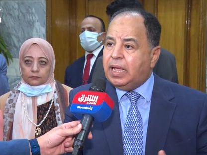 محمد معيط، وزير المالية المصري، في مقابلة مع \"اقتصاد الشرق مع بلومبرغ\" بالقاهرة. مصر - المصدر: الشرق