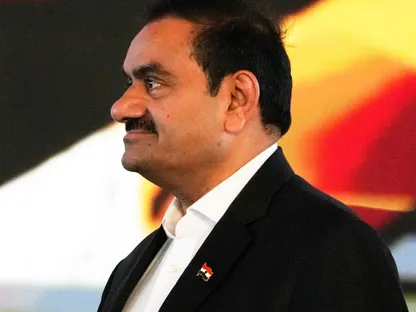 غوتام أداني، رئيس مجلس إدارة \"أداني غروب\". - بلومبرغ