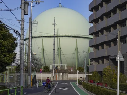 خزان تابع لشركة \"طوكيو غاز\" في العاصمة اليابانية طوكيو - بلومبرغ