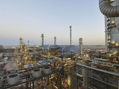 مجمع بتروكيماويات - المصدر: بلومبرغ