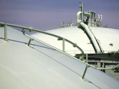 خزانات غاز مسال تحت الأرض في محطة \"نيغيشي\" التابعة لشركة \"طوكيو غاز\" في يوكوهاما، اليابان - بلومبرغ