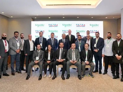 توقيع اتفاقية تعاون بين شركتي \"شنايدر إلكتريك\" و\"بترا\" خلال \"قمة شنايدر إلكتريك للابتكار\" في الرياض - الشركة