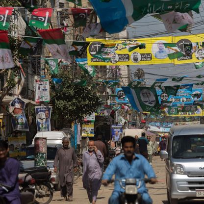 سباق رئاسة وزراء باكستان يقتصر على مرشحين رئيسيين