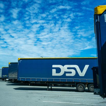 نيوم السعودية و"DSV" الدنماركية تؤسسان مشروعاً بـ10 مليارات دولار