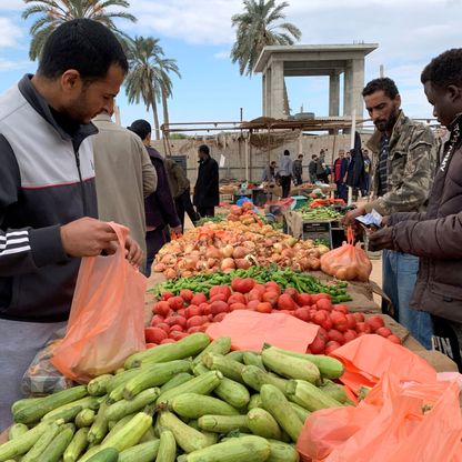 حكومة ليبيا تُقرر عمليات إغلاق لمدة أسبوعين لكبح تفشي "كورونا"