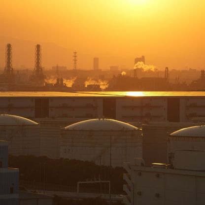 بلومبرغ: "أوبك+" يعمل على اتفاق قد يمدد قيود إنتاج النفط حتى 2025