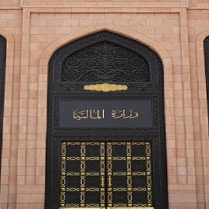 ارتفاع إيرادات النفط يقلص عجز ميزانية عُمان 46% في أغسطس