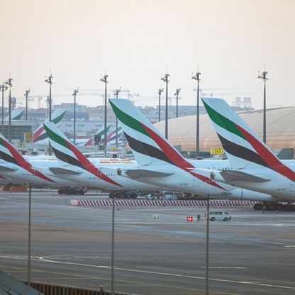 الأحوال الجوية تضطر طيران الإمارات و"فلاي دبي" لإعادة جدولة رحلات