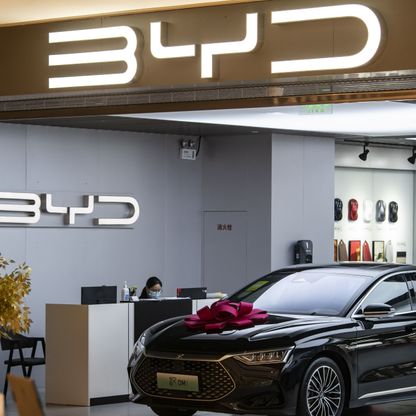 مصنع "BYD" قد يعلق الإنتاج في مصر خلال أسبوعين بسبب الدولار